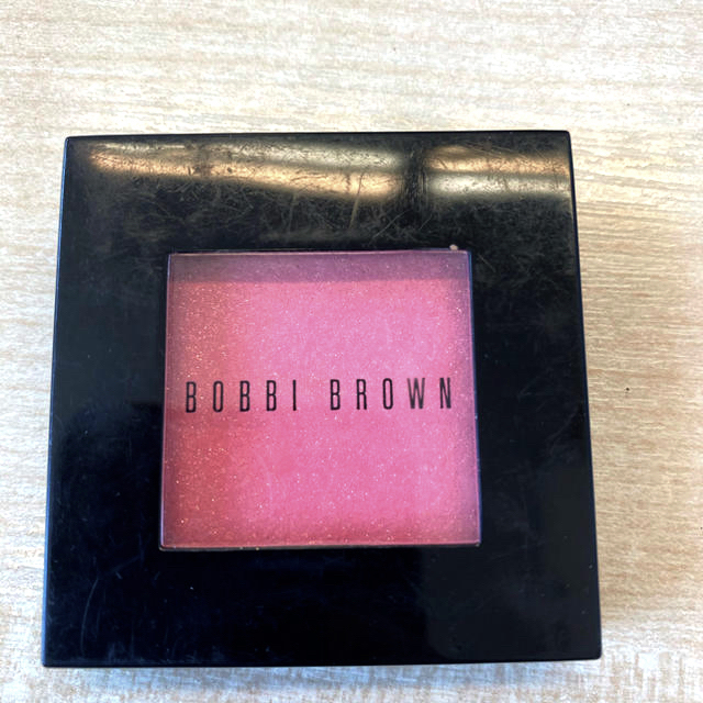 BOBBI BROWN(ボビイブラウン)のボビーブラウン　チーク コスメ/美容のベースメイク/化粧品(チーク)の商品写真