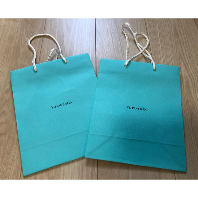 Tiffany ショップ袋　2枚セット レディースのバッグ(ショップ袋)の商品写真