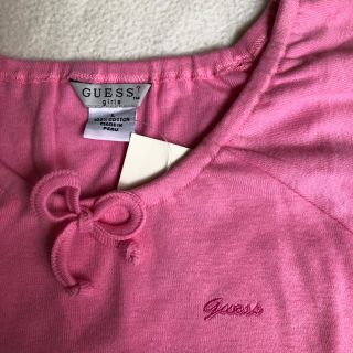 ゲス(GUESS)のGUESS パフスリーブカットソー(Tシャツ/カットソー)