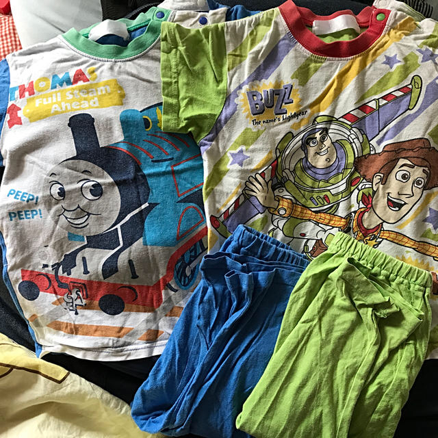 トイザらス(トイザラス)の半袖パジャマ＆車柄タンクトップ キッズ/ベビー/マタニティのキッズ服男の子用(90cm~)(パジャマ)の商品写真