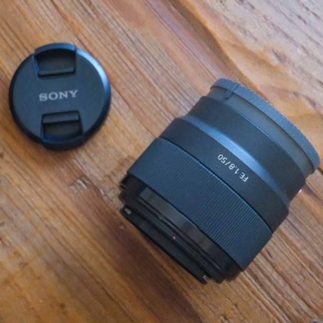 SONY FE 50mm f1.8