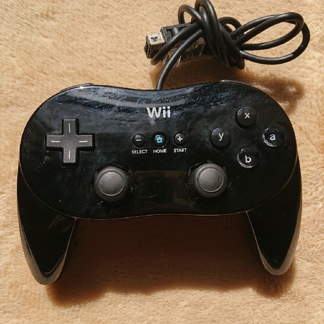 Wii U(ウィーユー)の【Wii /Wiiu】コントローラ・クラシックコントローラー・ヌンチャク エンタメ/ホビーのゲームソフト/ゲーム機本体(その他)の商品写真