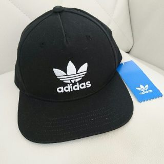 アディダス(adidas)の新品タグつき☆adidas キャップ 帽子 黒(キャップ)