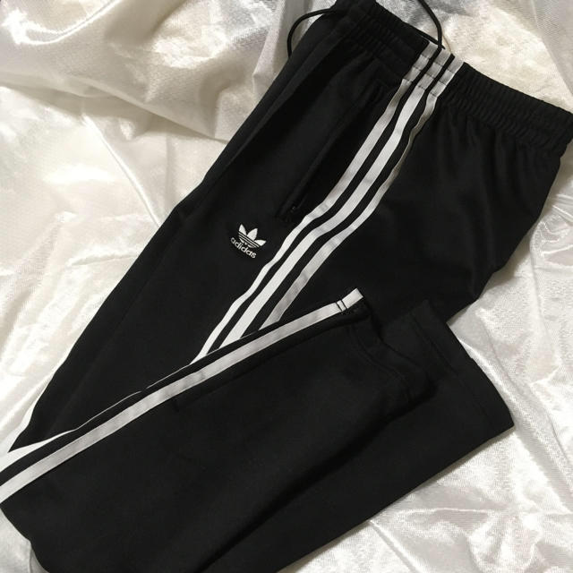 adidas - アディダス ジャージパンツ最終値下げの通販 by Ⓜ︎ shop☀︎☁︎|アディダスならラクマ adidas - アディダス ジャージパンツ最終値下げの通販 by Ⓜ︎ shop☀︎☁︎|アディダスならラクマ
