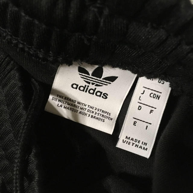 adidas - アディダス ジャージパンツ最終値下げの通販 by Ⓜ︎ shop☀︎☁︎|アディダスならラクマ adidas - アディダス ジャージパンツ最終値下げの通販 by Ⓜ︎ shop☀︎☁︎|アディダスならラクマ