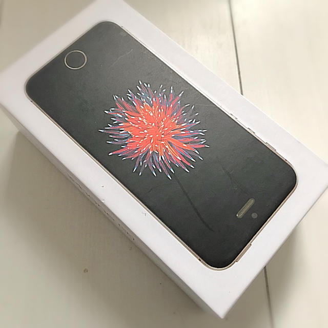 64GB付属品iPhone SE Space Gray 64 GB SIMフリー 新品