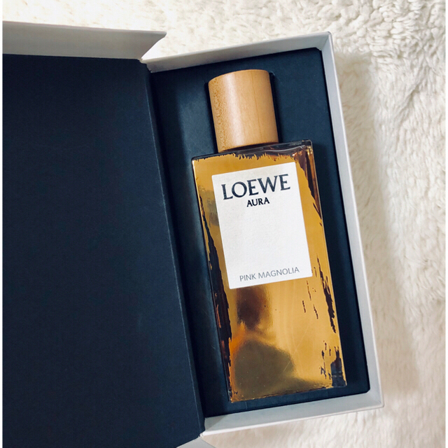 LOEWE(ロエベ)の「II I I II 様専用」Aura Pink Magnolia edp  コスメ/美容の香水(香水(女性用))の商品写真