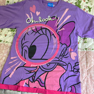 ディズニー(Disney)のデイジー　Tシャツ　紫　虫眼鏡(Tシャツ(半袖/袖なし))