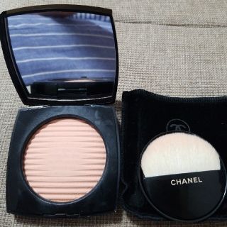 シャネル(CHANEL)のレ ベージュ ドゥル ベル ミン アンソレイエ ライト(フェイスパウダー)