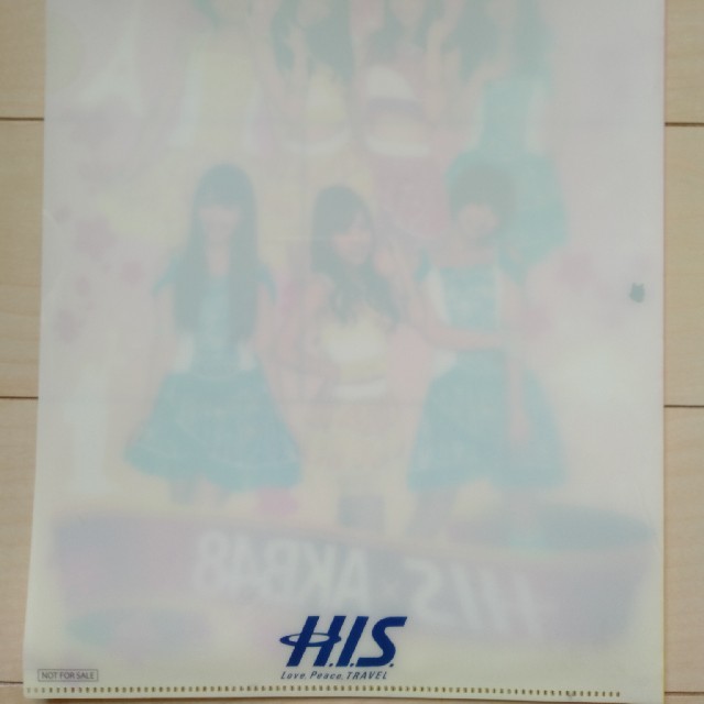 AKB48(エーケービーフォーティーエイト)のHIS×AKB48　A4クリアファイル　美品 エンタメ/ホビーのアニメグッズ(クリアファイル)の商品写真