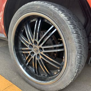 265/40R22/夏タイヤ/ホイールセット/SUV/ハリアー/ムラーノ等‼️