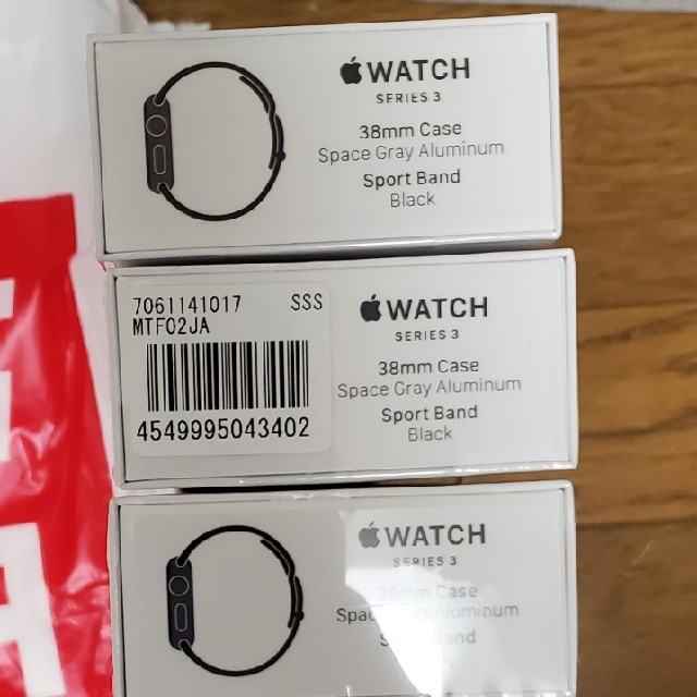 Apple Watch(アップルウォッチ)のアップルウォッチ3　スペースグレイ　38mm メンズの時計(腕時計(デジタル))の商品写真