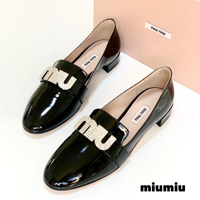 miumiu(ミュウミュウ)の883 未使用 ミュウミュウ ロゴ オペラシューズ レディースの靴/シューズ(ハイヒール/パンプス)の商品写真