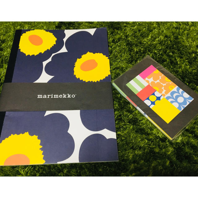 marimekko(マリメッコ)のmarimekko ノート&ふせん　セット❤️ インテリア/住まい/日用品の文房具(ノート/メモ帳/ふせん)の商品写真