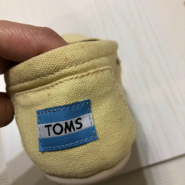 TOMS(トムズ)のtoday38ar様専用　TOMS   トムズ　イエロー レディースの靴/シューズ(スリッポン/モカシン)の商品写真