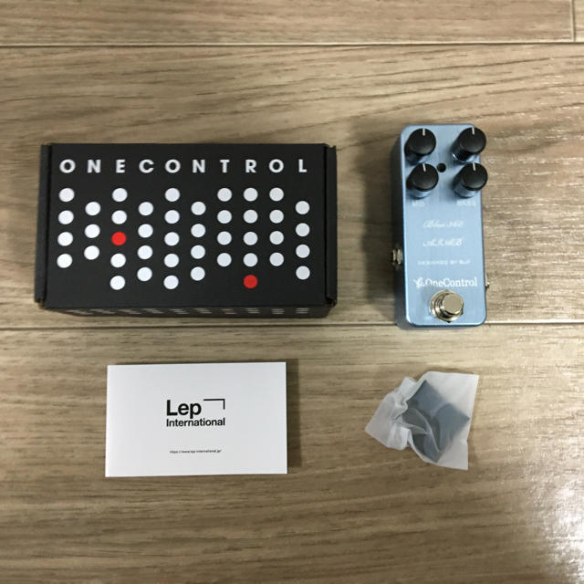 One Control Blue 360 AIAB - ベースエフェクター