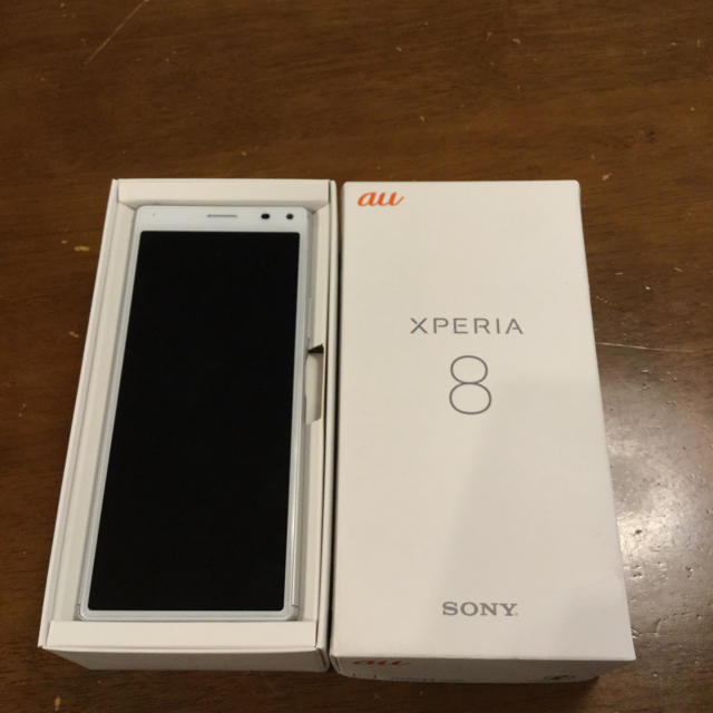 【値下げ早い者勝ち】Xperia8 SOV42 ホワイト SIMロック解除済みスマートフォン本体
