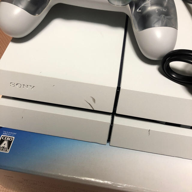 PS4 本体＋コントローラ2つ＋おまけ付き