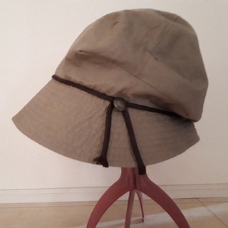 ピーピーリコリノ(PPrikorino)の帽子　ベージュ　モカ(ハット)