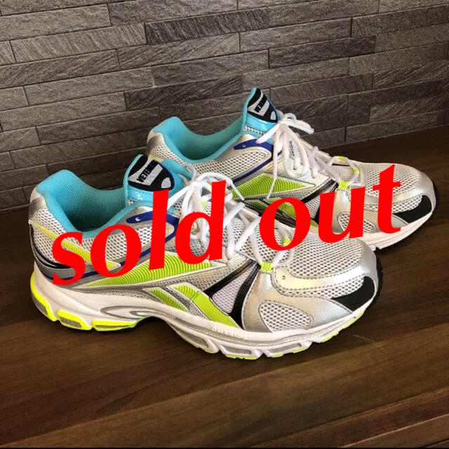 送料無料 ❤️完売御礼❤️【 スニーカー RUNNER 】SPIKE VETEMENTS