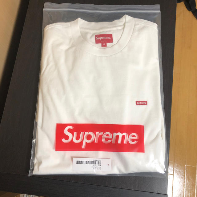 Supreme(シュプリーム)のsupreme スモールボックスロゴ メンズのトップス(Tシャツ/カットソー(半袖/袖なし))の商品写真