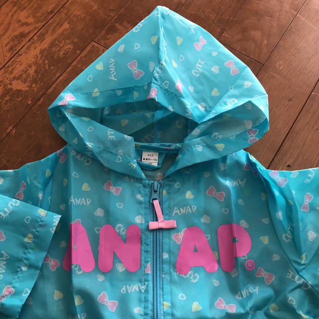 ANAP Kids(アナップキッズ)のタグ付き未使用    アナップキッズ レインパーカー  サイズ100 キッズ/ベビー/マタニティのこども用ファッション小物(レインコート)の商品写真