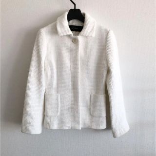 ザラ(ZARA)の【美品】ZARA ジャケット　白(テーラードジャケット)