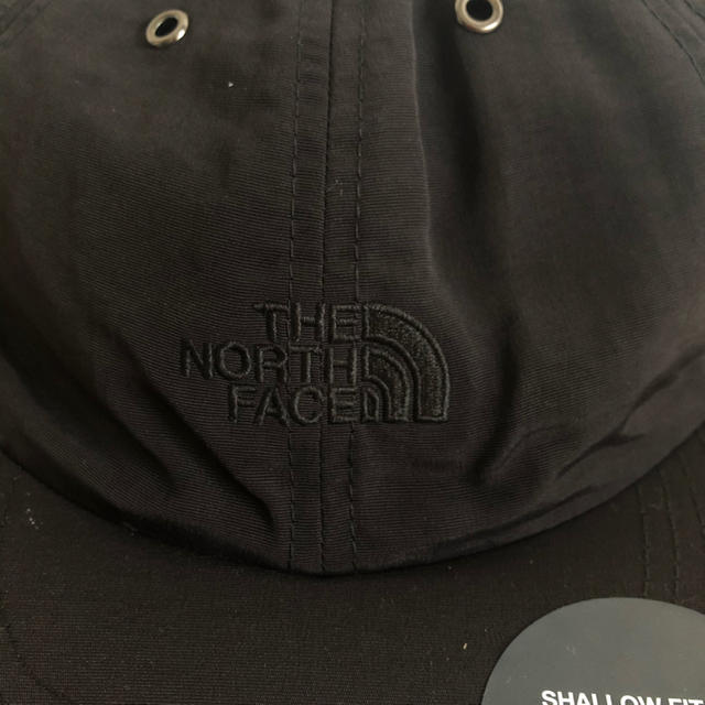 THE NORTH FACE(ザノースフェイス)の新品 north face 90s throwback tech cap メンズの帽子(キャップ)の商品写真