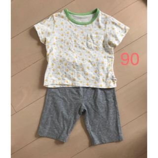 ユニクロ(UNIQLO)の【みししん様専用】ユニクロ 半袖パジャマ 90(パジャマ)