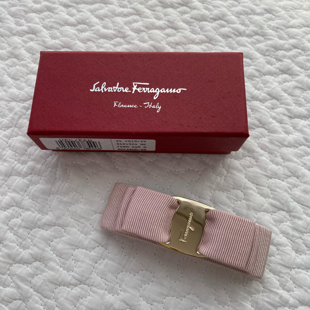 Ferragamo フェラガモ リボンバレッタ