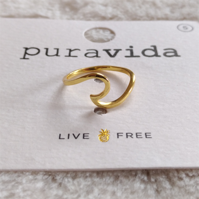 Pura Vida(プラヴィダ)のPura vida リング 指輪 ウェーブ US 5 ゴールド ロンハーマン取扱 レディースのアクセサリー(リング(指輪))の商品写真