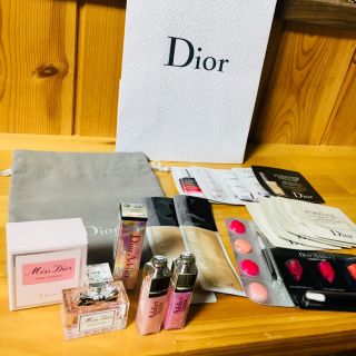 ディオール(Dior)の〈Dior〉コスメ ミニサイズ&サンプル♡巾着ポーチ・ショッパー付き(サンプル/トライアルキット)