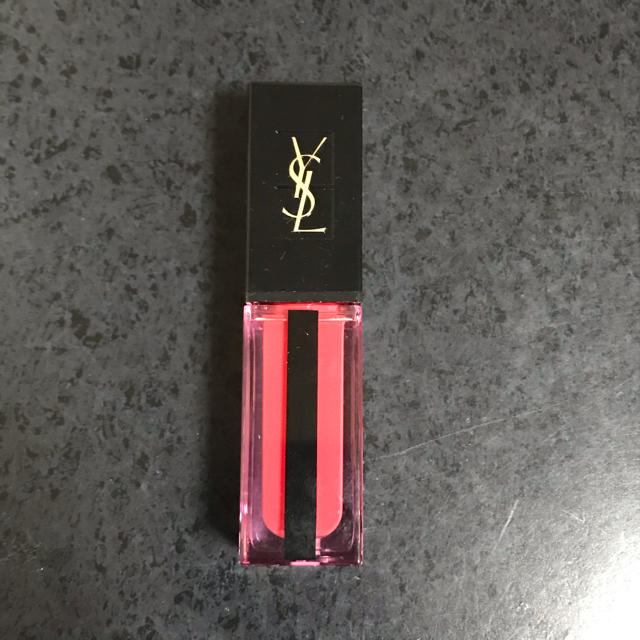 Yves Saint Laurent Beaute(イヴサンローランボーテ)の608  フロドフューシャ コスメ/美容のベースメイク/化粧品(口紅)の商品写真