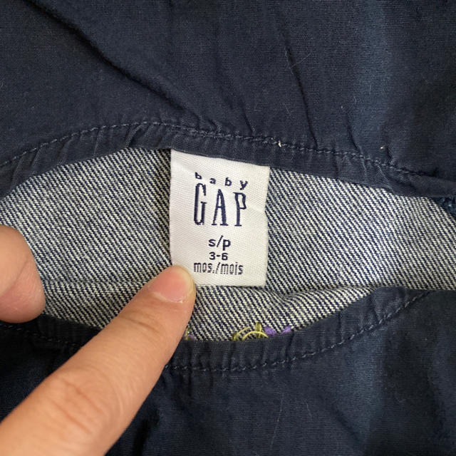 babyGAP(ベビーギャップ)のbaby gap デニムワンピース キッズ/ベビー/マタニティのベビー服(~85cm)(ワンピース)の商品写真