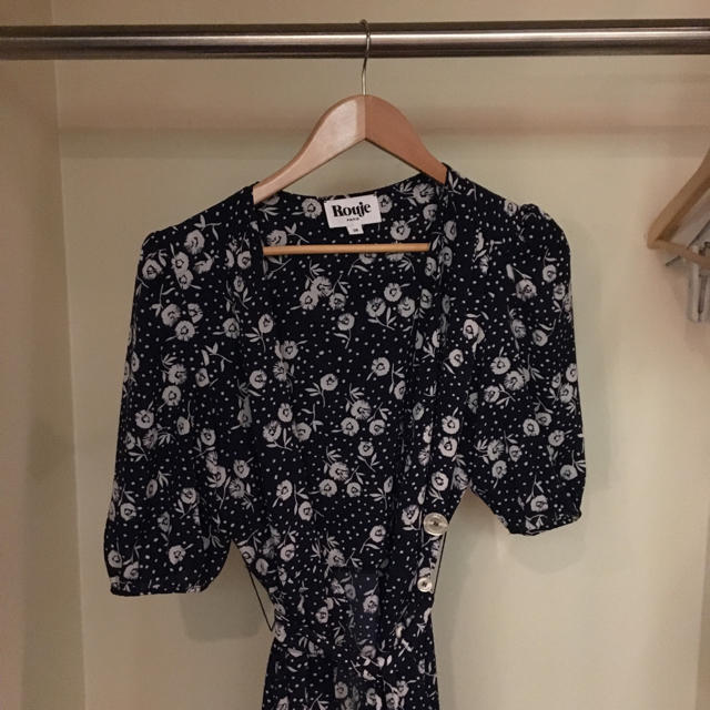 最終価格????Rouje flower onepiece.ワンピース