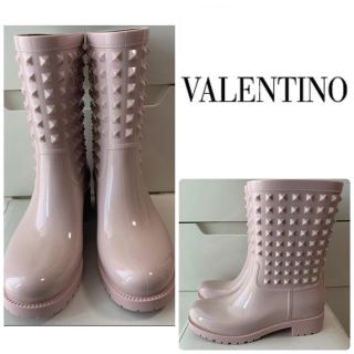 ヴァレンティノガラヴァーニ(valentino garavani)の美品　VALENTINO ベビーピンク　スタッズ　レインブーツ(レインブーツ/長靴)