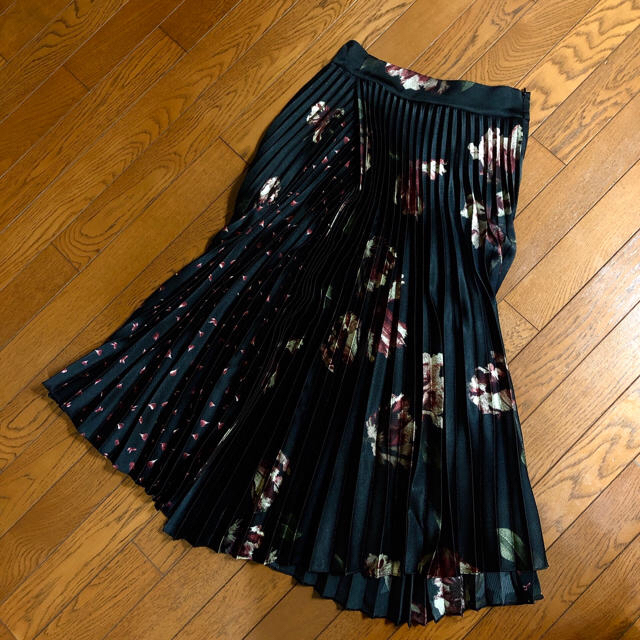Vince. ♡ プリーツロングスカート Vince. ♡ プリーツロングスカート