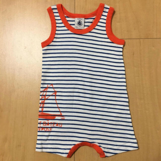 PETIT BATEAU(プチバトー)のプチバトー ロンパース キッズ/ベビー/マタニティのベビー服(~85cm)(ロンパース)の商品写真