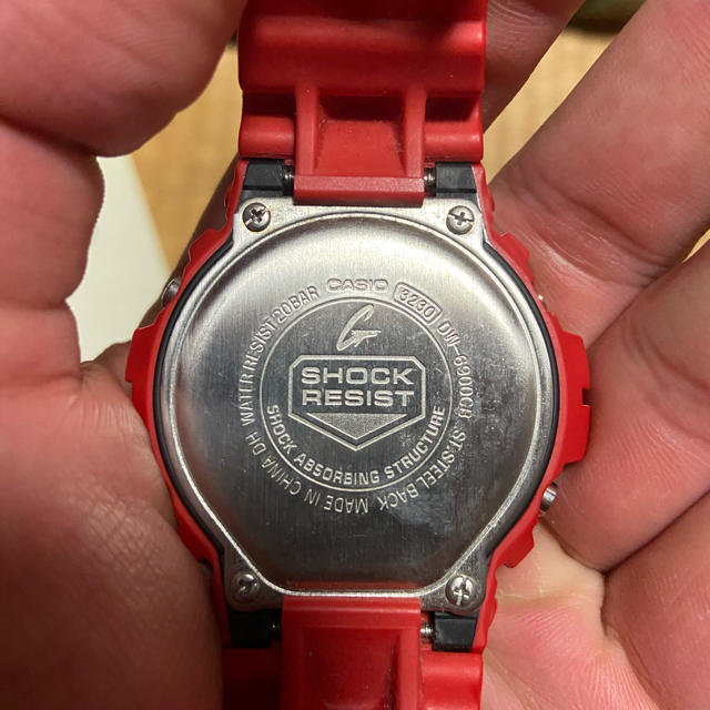G-SHOCK(ジーショック)のG-SHOCK 赤　red メンズの時計(腕時計(デジタル))の商品写真
