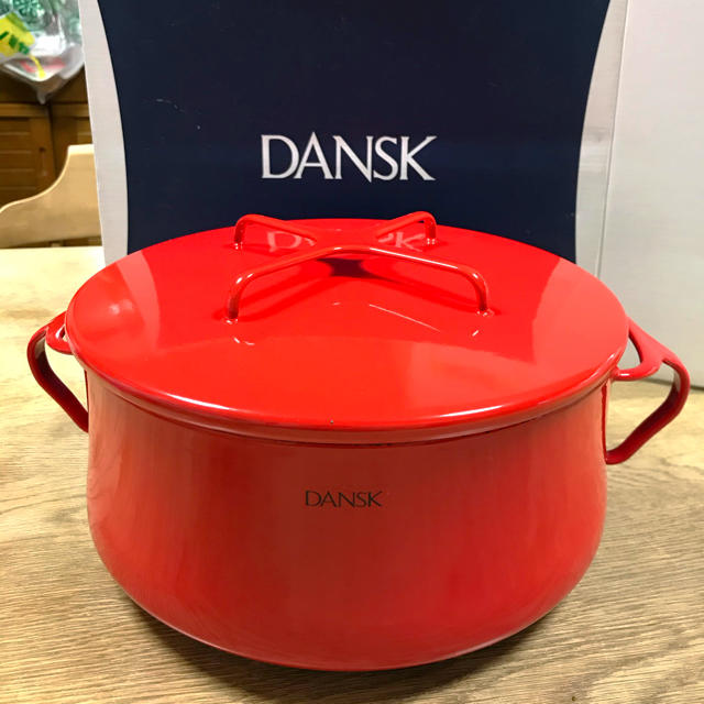 DANSK(ダンスク)のダンスク(DANSK) コベンスタイルＩ両手鍋 23cm チリレッド インテリア/住まい/日用品のキッチン/食器(鍋/フライパン)の商品写真