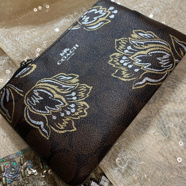 COACH  チェスナットメタリック　リストレット ポーチ