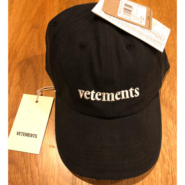 新品 vetements  ヴェトモン  キャップ 黒 2020SS