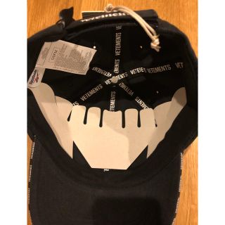 新品 vetements ヴェトモン キャップ 黒 2020SSの通販 by natural ... 新品 vetements ヴェトモン キャップ 黒 2020SS
