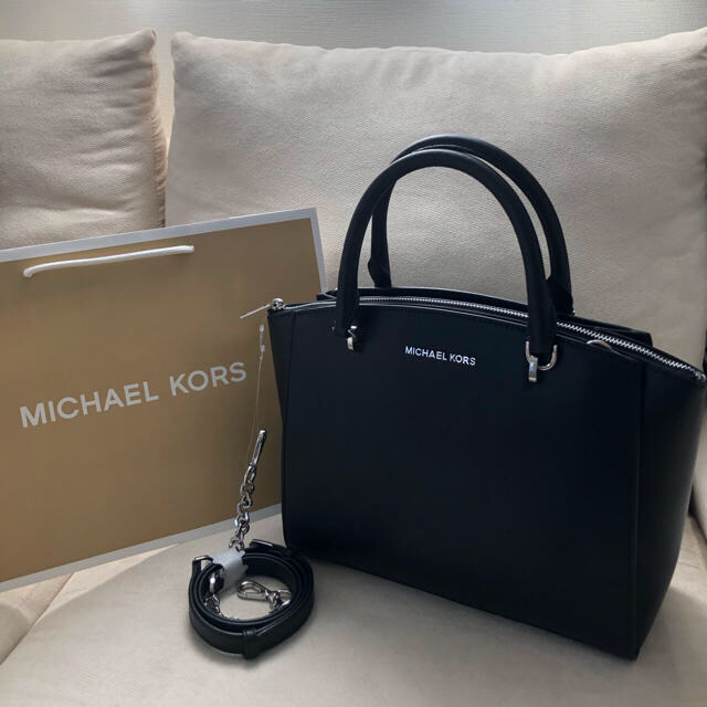 Michael Kors(マイケルコース)のいちご様 新品★マイケルコース定価89,100円★ELLIS ラージ サッチェル レディースのバッグ(ハンドバッグ)の商品写真