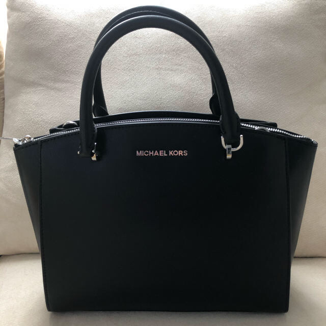 Michael Kors(マイケルコース)のいちご様 新品★マイケルコース定価89,100円★ELLIS ラージ サッチェル レディースのバッグ(ハンドバッグ)の商品写真