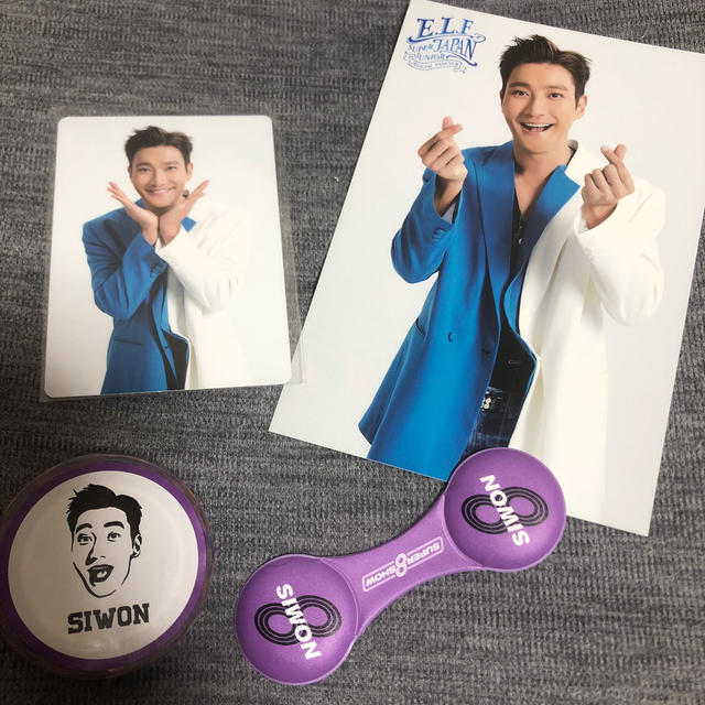 SUPER JUNIOR(スーパージュニア)のシウォン セット エンタメ/ホビーのタレントグッズ(アイドルグッズ)の商品写真