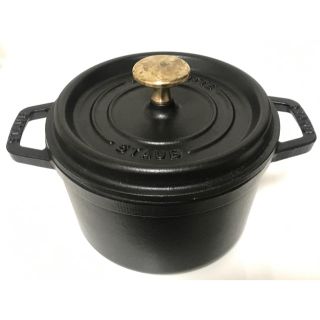 ストウブ(STAUB)のSTAUB ストウブ ラウンド 鍋 黒/ブラック 16cm(鍋/フライパン)