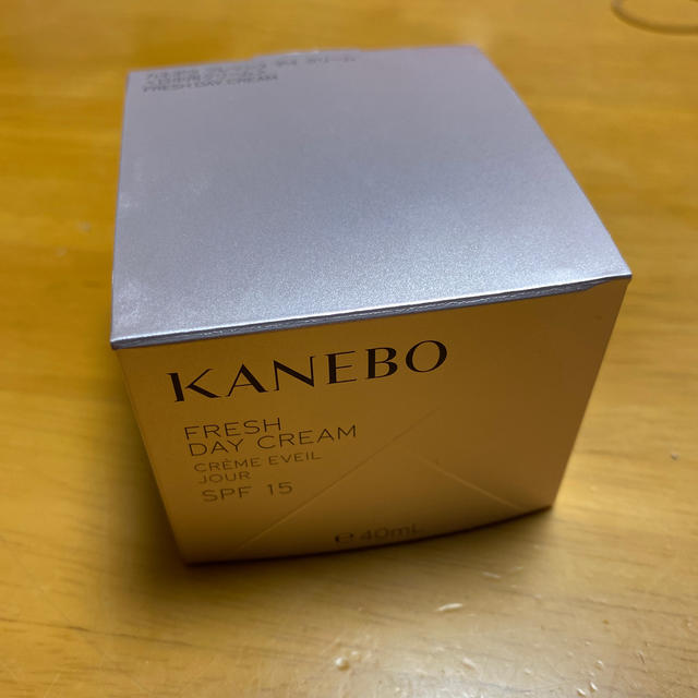 Kanebo(カネボウ)の【新品】KANEBO フレッシュデイクリーム コスメ/美容のスキンケア/基礎化粧品(フェイスクリーム)の商品写真