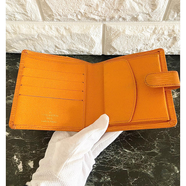 LOUIS VUITTON(ルイヴィトン)の⭐週末限定❗️大幅値下げ⭐❣️LOUIS VUITTON❣️エピ2つ折り財布✨ レディースのファッション小物(財布)の商品写真