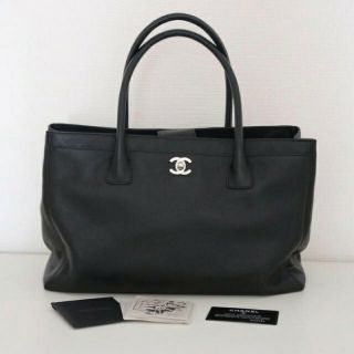 シャネル(CHANEL)のシャネル カーフスキン エグゼクティブ トート 黒(トートバッグ)